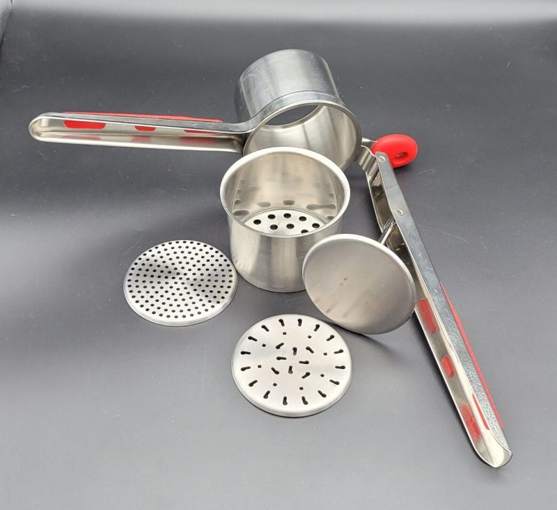 Bellemain Stainless Steel Potato Ricer & Two Interchangeable Fineness Discs