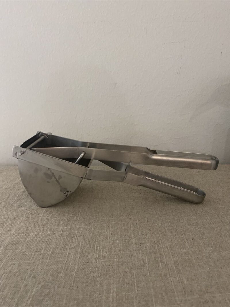 Metal Potato Ricer  Unbranded