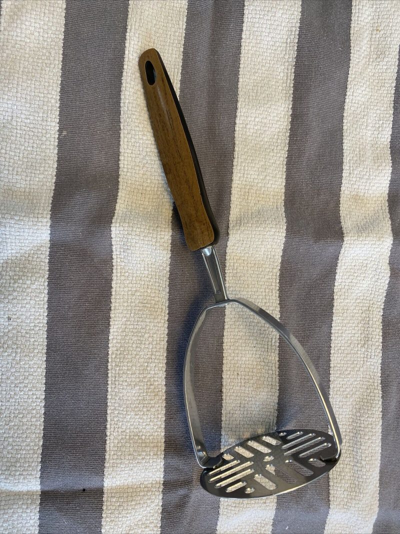 Vintage EKCO Wood Grain Handle Potato Masher Forge Steel USA