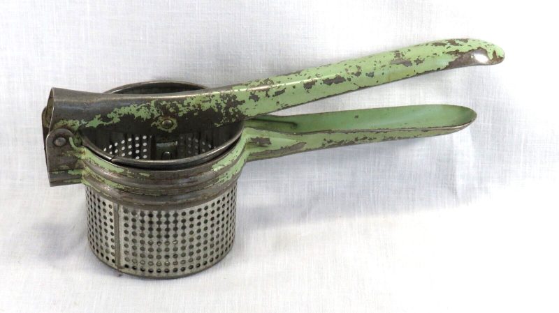 Vintage GREEN Handled Potato Ricer Masher Strainer Kitchen Utensil Farmhouse USA