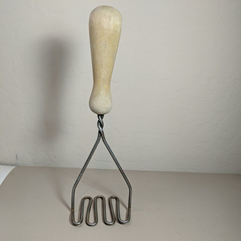 Vtg Primitive Wood Handle Twisted Wire Potato Masher Mini Shabby Kitchen Decor